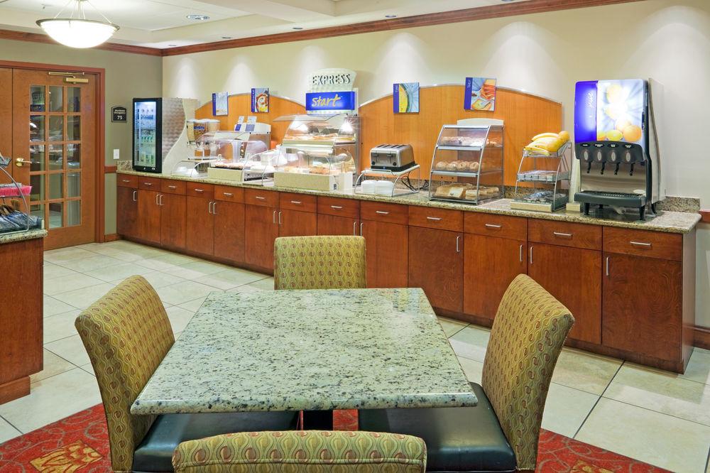 Holiday Inn Express Hotel & Suites Hampton South-Seabrook By Ihg Exterior foto