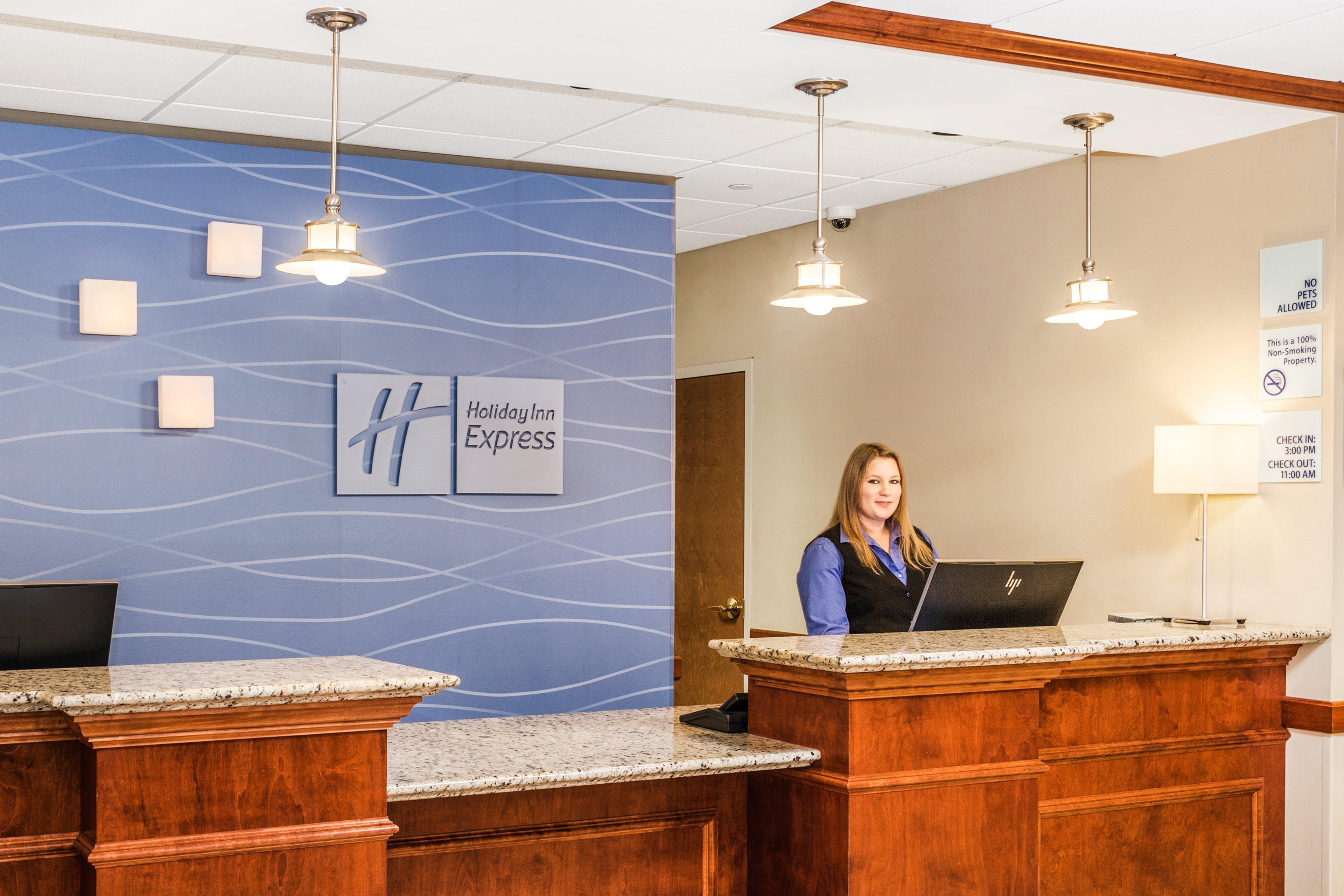 Holiday Inn Express Hotel & Suites Hampton South-Seabrook By Ihg Exterior foto