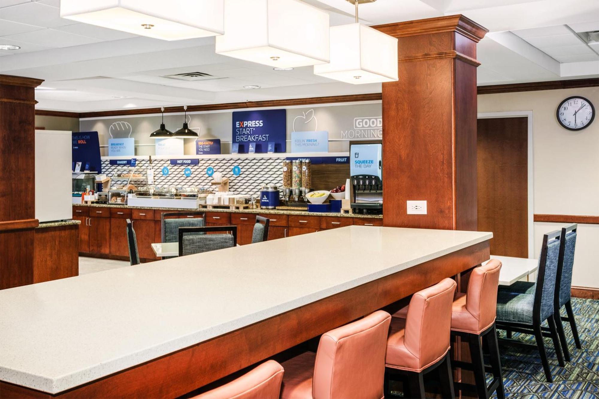 Holiday Inn Express Hotel & Suites Hampton South-Seabrook By Ihg Exterior foto
