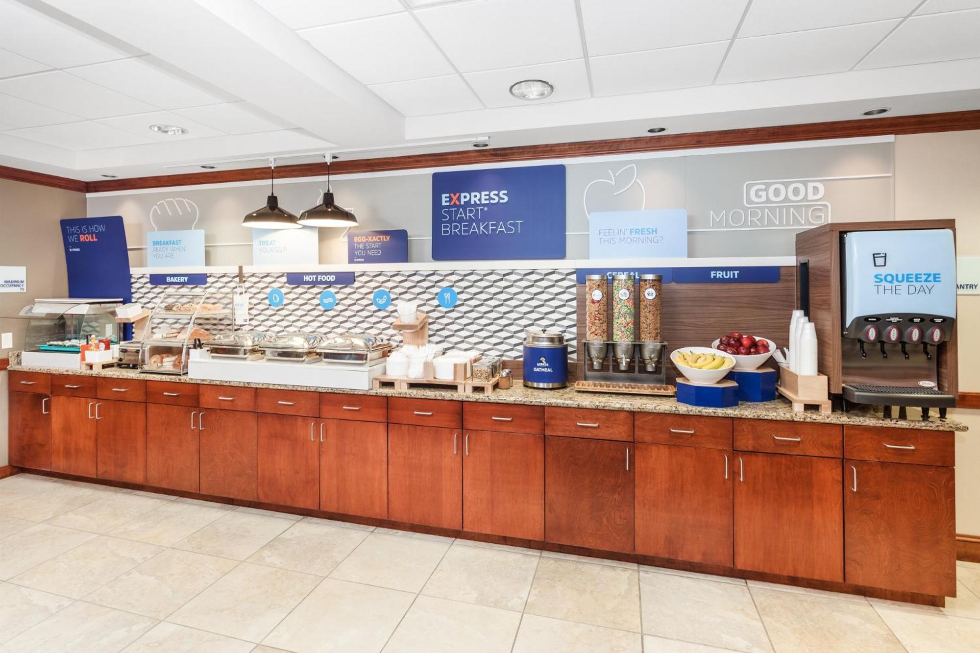 Holiday Inn Express Hotel & Suites Hampton South-Seabrook By Ihg Exterior foto
