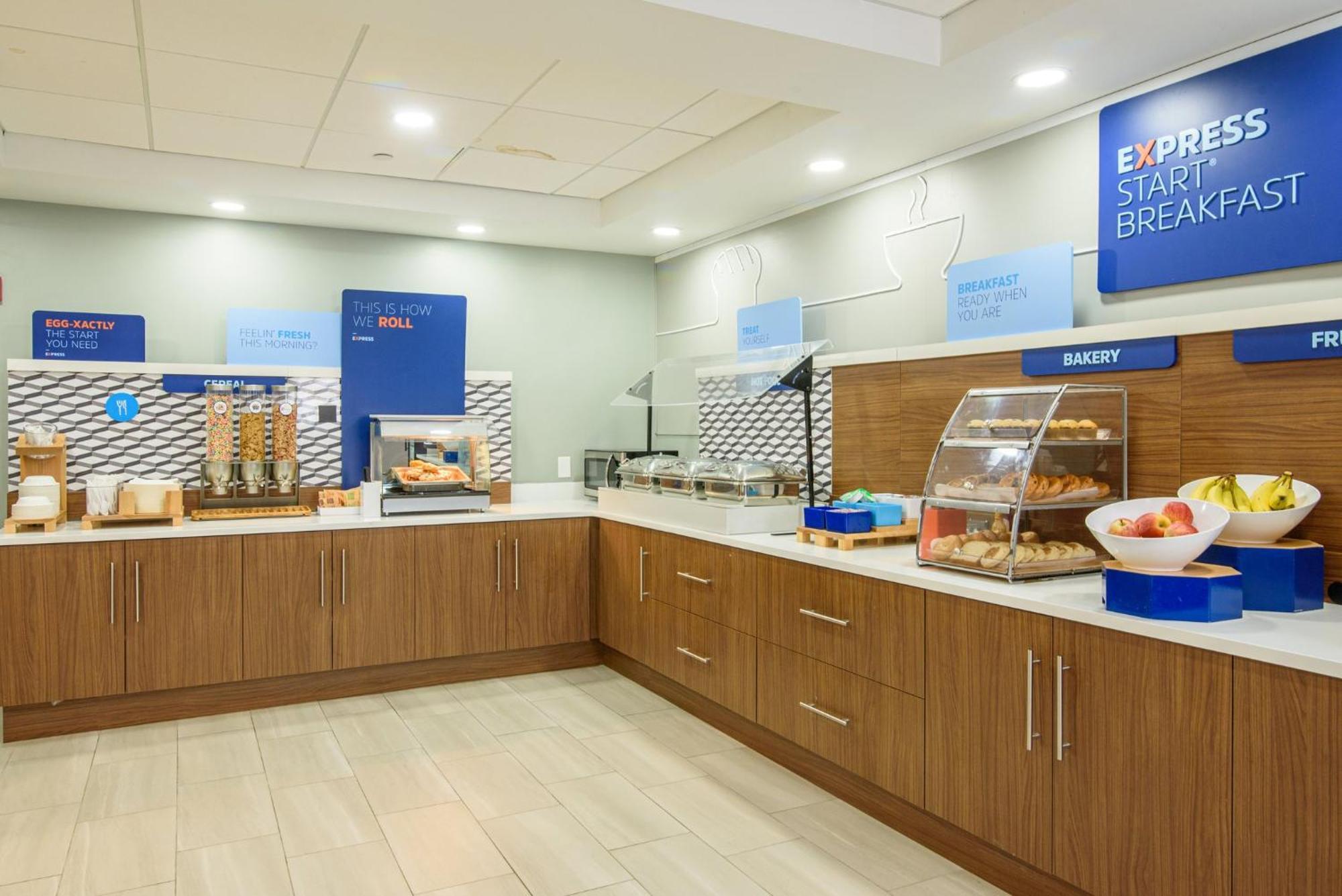 Holiday Inn Express Hotel & Suites Hampton South-Seabrook By Ihg Exterior foto
